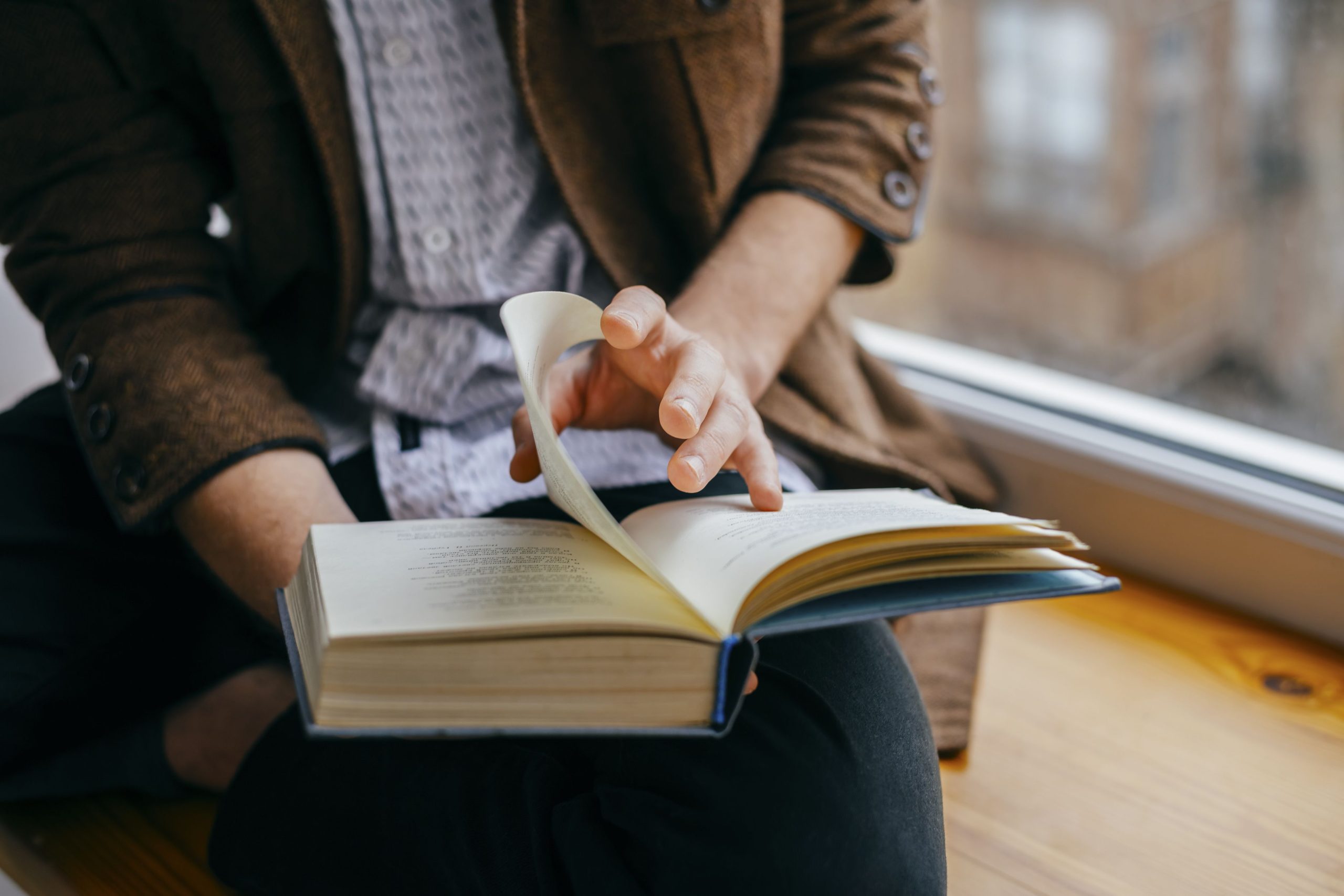 Яку користь для мозку має читання книжок